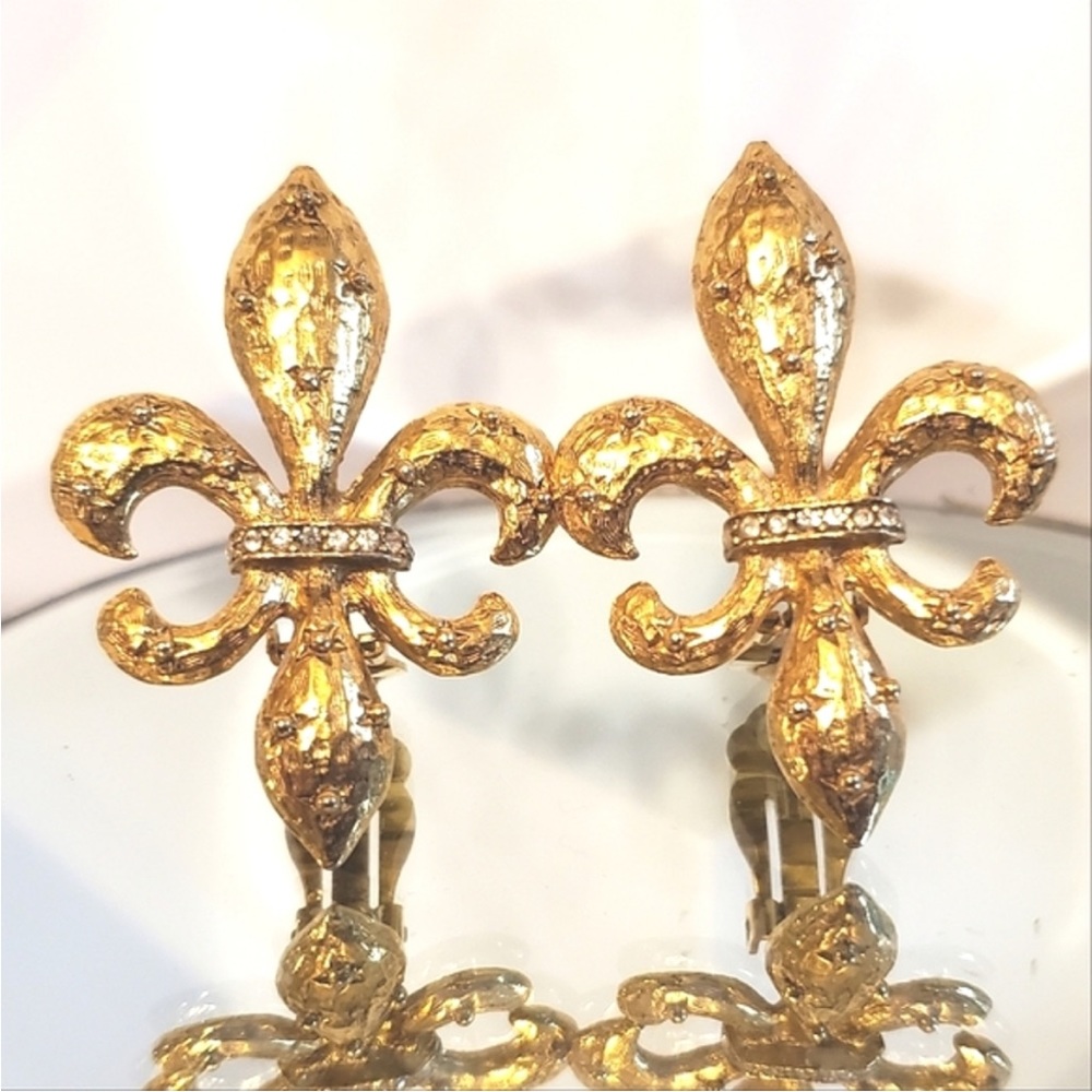 Fabulous French Vintage 80's FLEUR DE LIS Earrings